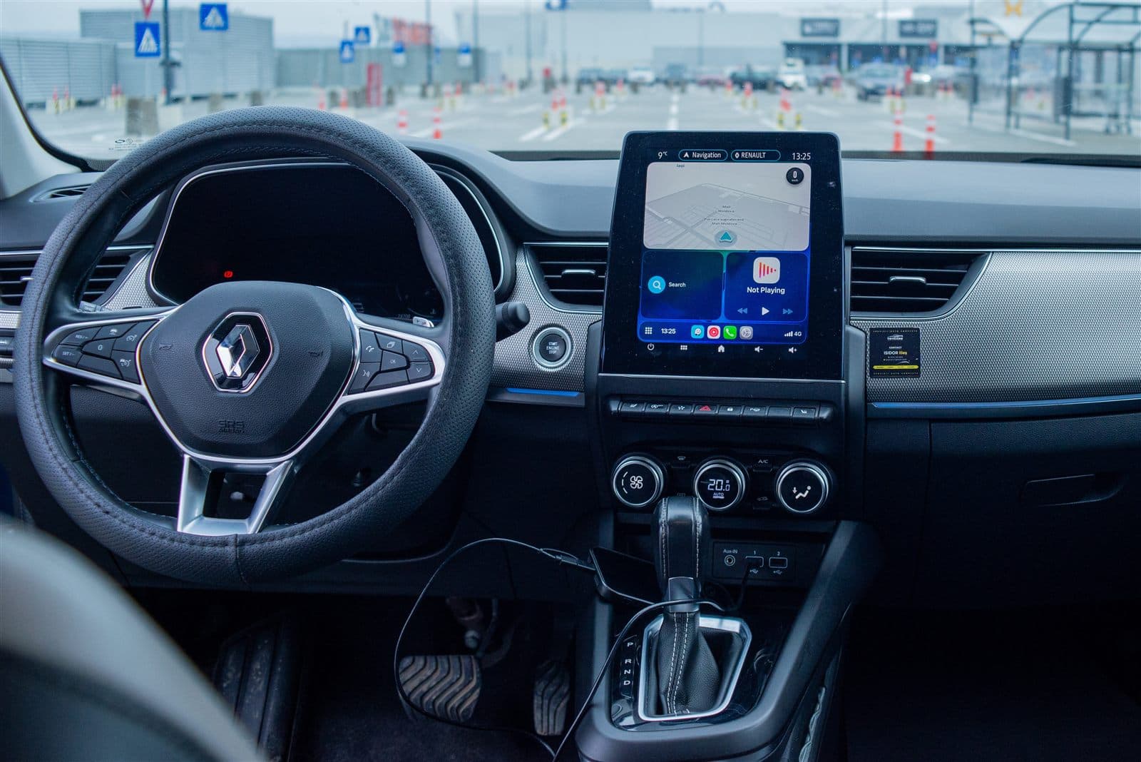 Renault Arkana interior modern inchiriere auto Iasi