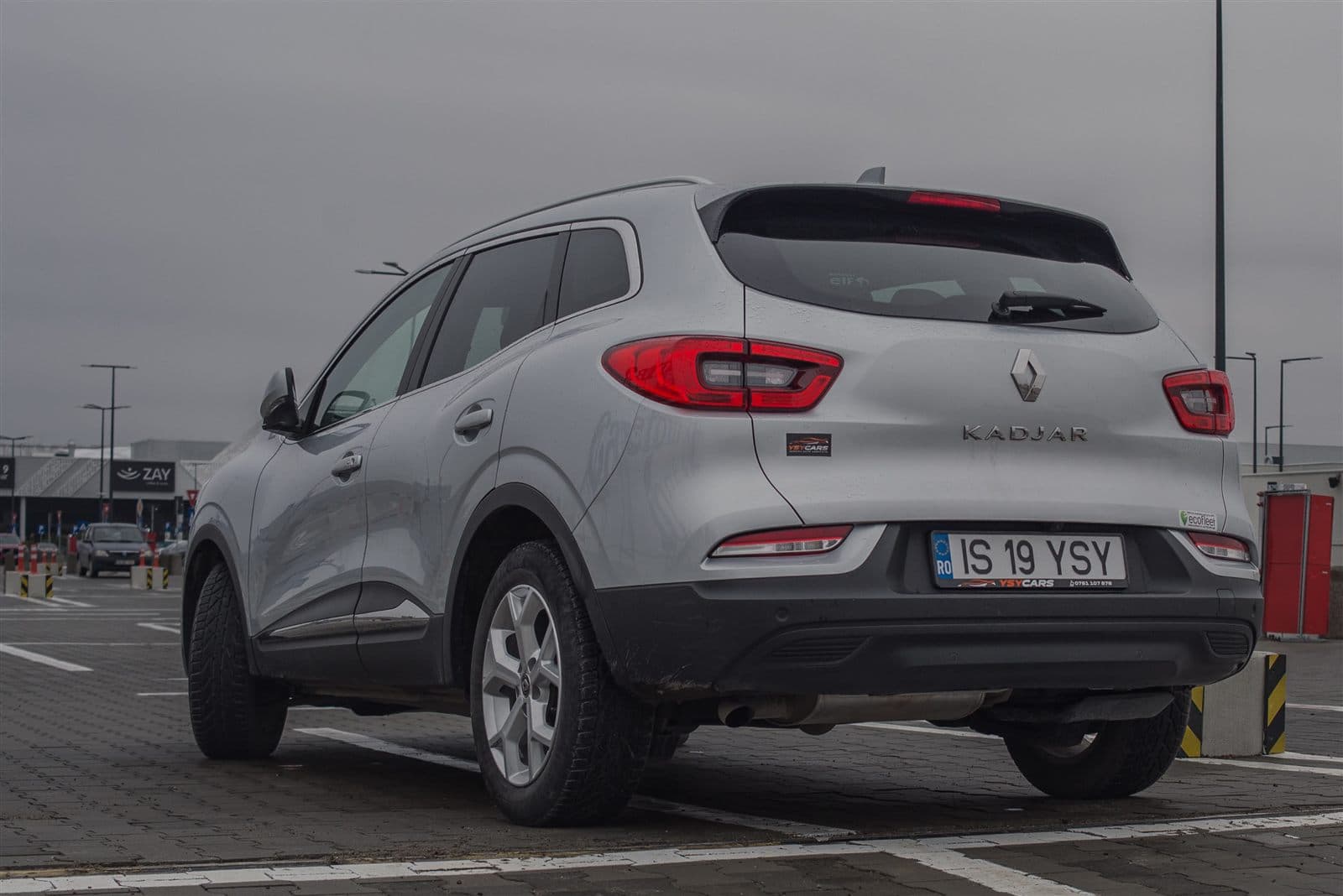 Renault Kadjar spate SUV inchiriere auto Iasi